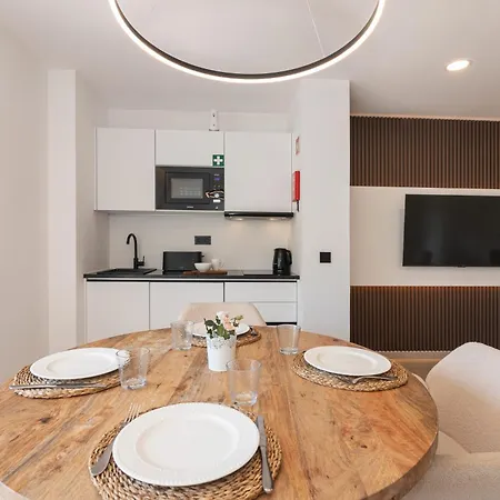 Em - Com Piscina Daire Albufeira